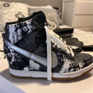 Nike wedge sneakers. Size 7.5. Great condition